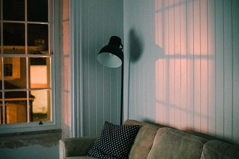 Warme herfstverlichting met decoratieve lichtsnoeren. Warme herfstverlichting met decoratieve lichtsnoeren.